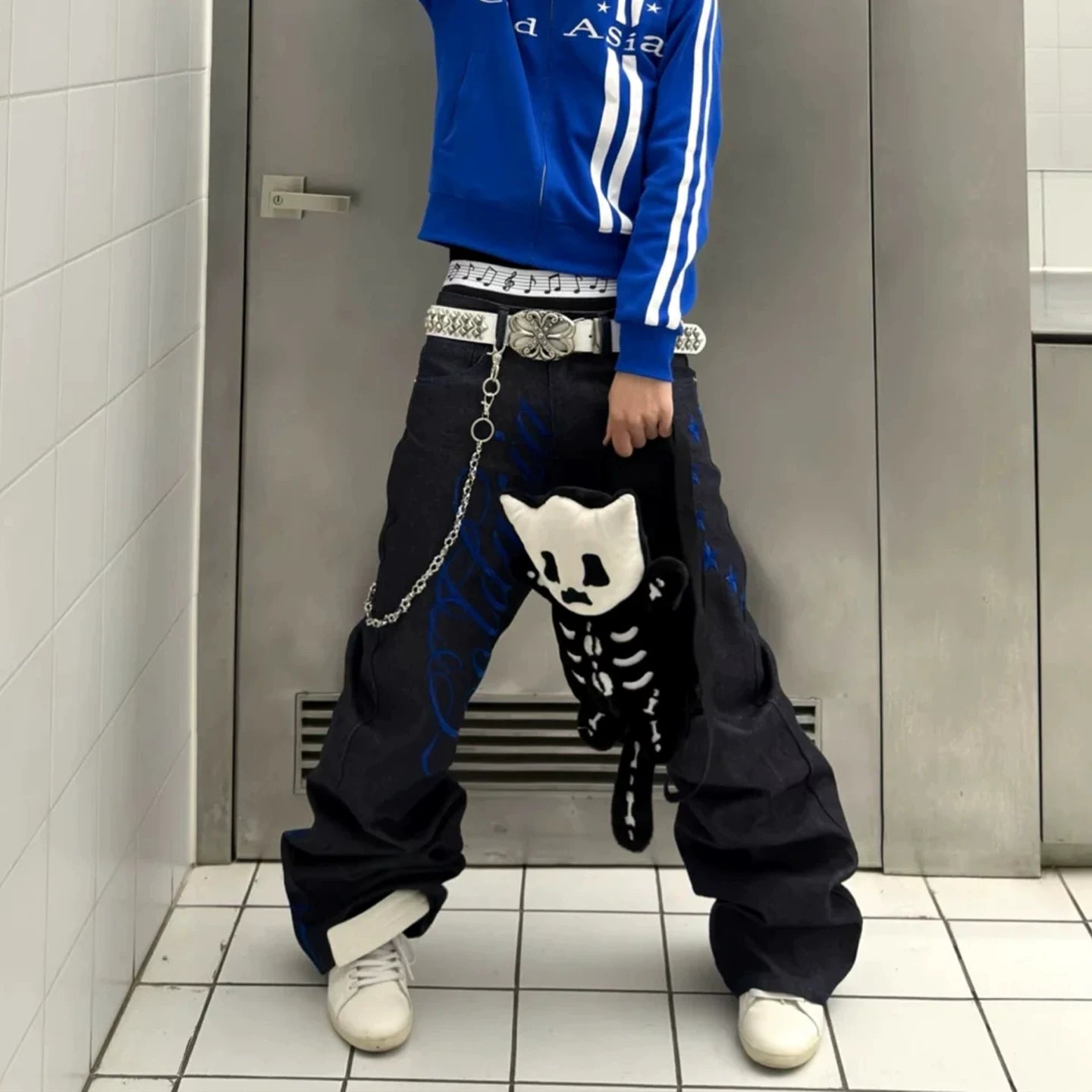 American Retro Floral Font Embroidered Jeans For Men In Spring High Street Vibe Slimming Loose And Drapey Straight Long Pants